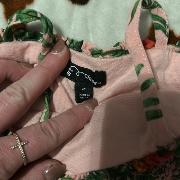 Dress size 3T. - Picture 3 of 3